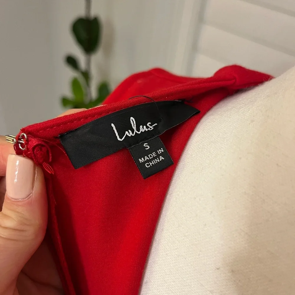 Lulu’s Red Dress - Picture 3 of 3